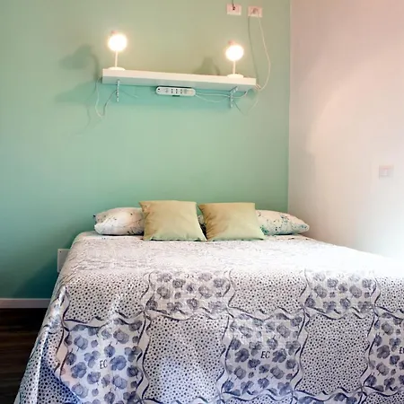 La Magnolia Guests House Bed and breakfast
