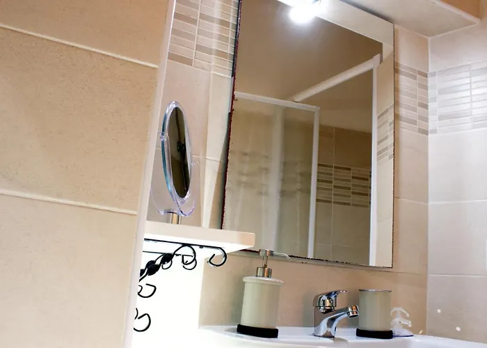 La Magnolia Guests House Bed and breakfast Dervio